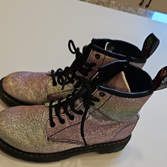 Dr. Martens Kids Glitter Boots - Pink and Silver Size 4 Women's - Picture 6 of 9